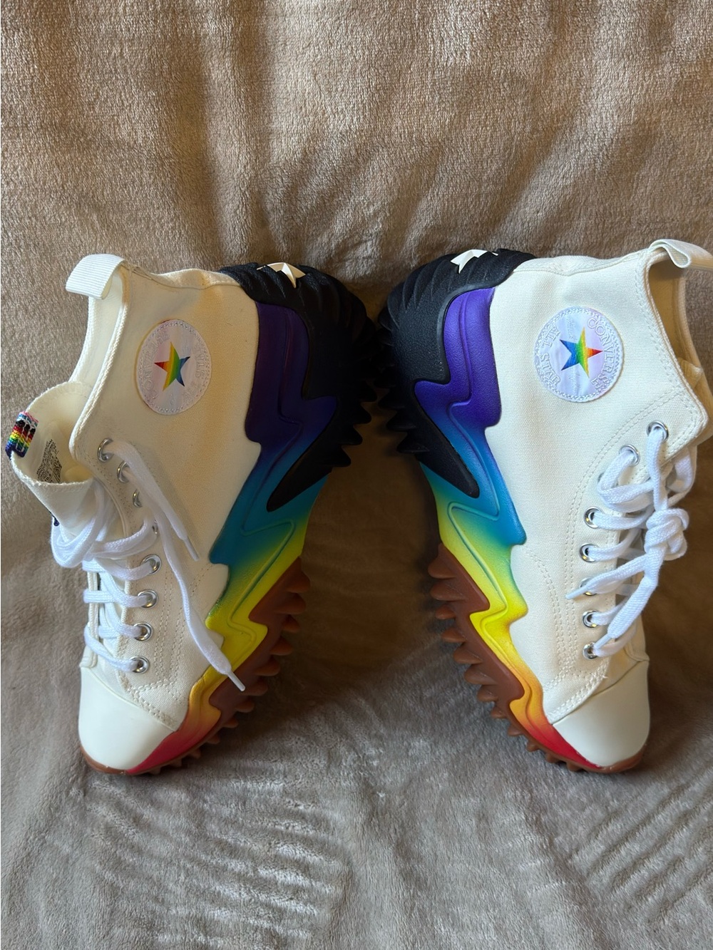 NWT Converse Run Star Motion Platform - Pride (2022) - Picture 6 of 8